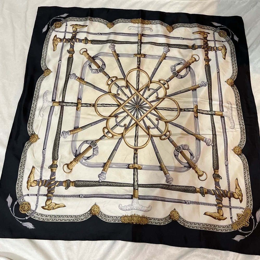 Beautiful Vintage silk scarf.